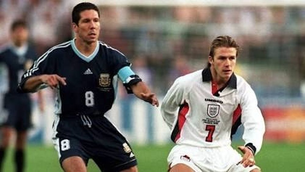 Diego Simeone y David Beckham, protagonistas del duelo de Francia 98.