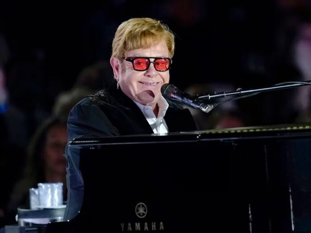El compositor Elton John entre los selectos.