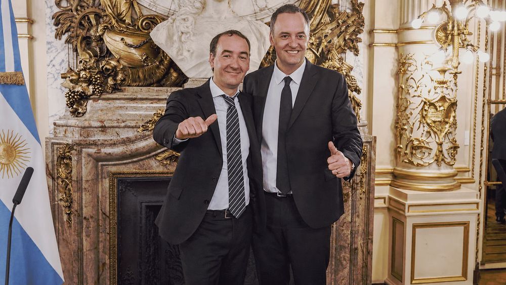 El diputado Francisco Adorni y su hermano Manuel, jefe de Gabinete. El diputado Francisco Adorni y su hermano Manuel, jefe de Gabinete.