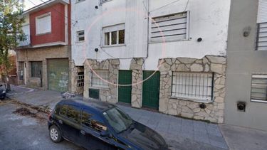 El cuerpo del hombre fallecido que pesaba 300 kilos fue retirado del primer piso de un departamento ubicado en la calle Garay entre Salta de Jujuy, en Mar del Plata.