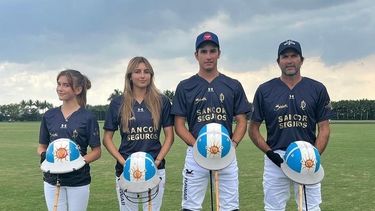 Los Cambiasso: una familia forjada en la provincia de Buenos Aires, donde el polo se aprende desde temprano.