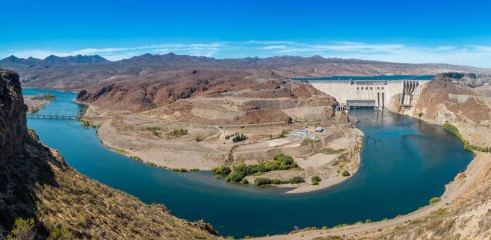 Piedra del Águila Hidroeléctrica Argentina.