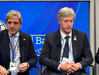 Luis Caputro y Santiago Bausili, el presidente del BCRA.&nbsp;