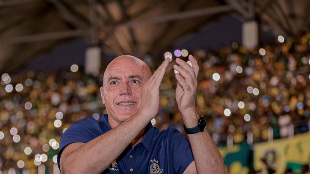 Miguel Ángel Gamondi, el DT nacido en Olavarría que desde hace más de 25 años trabaja en África y Asia.&nbsp;