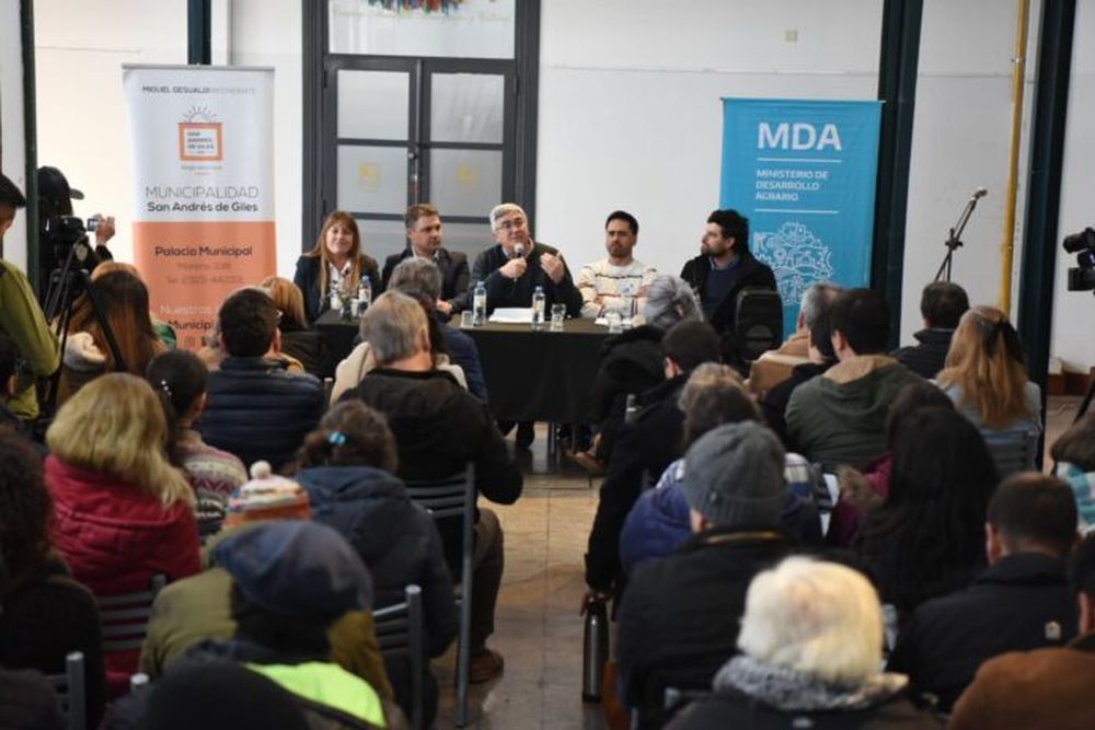 El ministro Javier Rodríguez en San Andrés de Giles. (Prensa MDA)