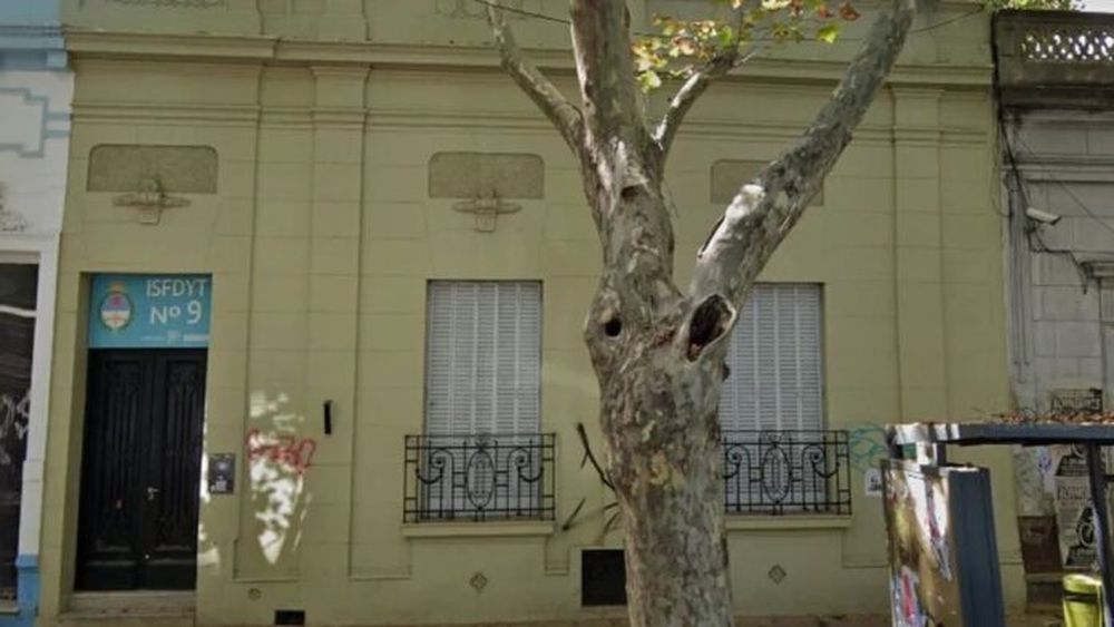 Tecnicatura de Fonoaudiología en el Instituto de Formación Superior Docente N° 9 de La Plata. - 0221 -