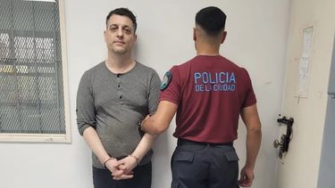 Leandro García Gómez, empresario e ingeniero de 46 años, fue imputado por el delito de privación ilegítima de la libertad en contra de su expareja, Lourdes Fernández. Leandro García Gómez, empresario e ingeniero de 46 años, fue imputado por el delito de privación ilegítima de la libertad en contra de su expareja, Lourdes Fernández.