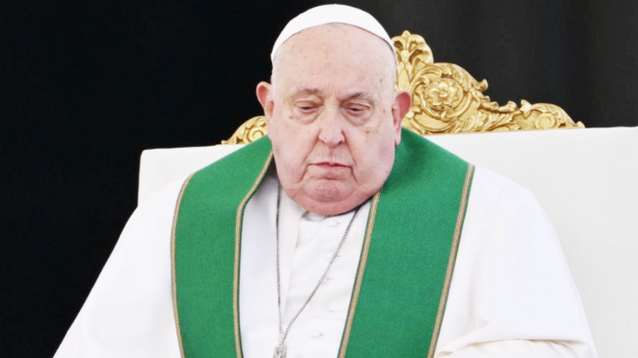 El Papa Francisco se recupera de una neumonía bilateral.