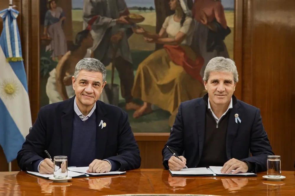 Jorge Macri junto a Luis Caputo.&nbsp;