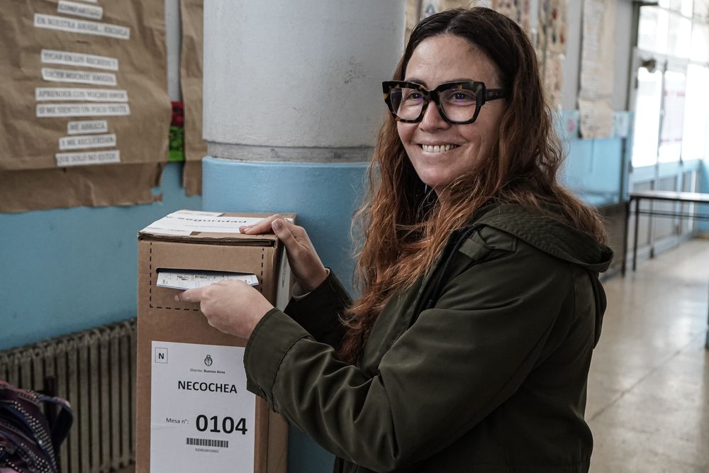 Jimena López votó en Necochea en el día de su cumpleaños.