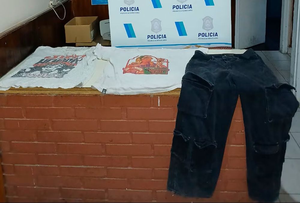 Los elementos secuestrados en la casa del adolescente. Los elementos secuestrados en la casa del adolescente.