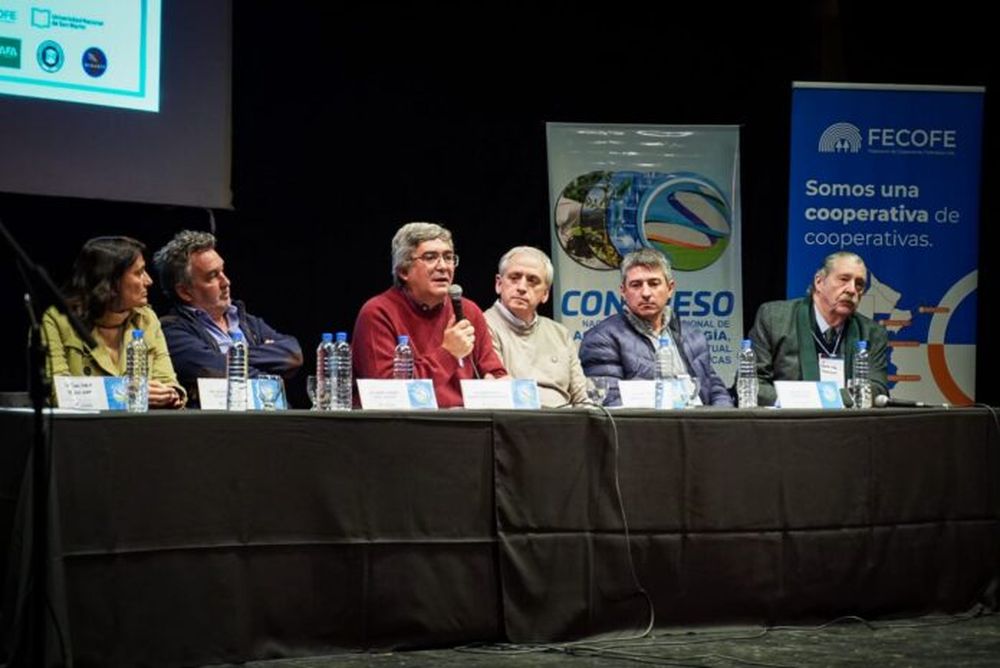 Javier Rodríguez en la apertura del Congreso de Agrobiotecnología. (Prensa MDA)