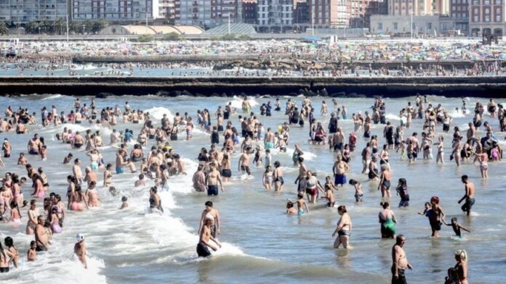 Mar del Plata tuvo en enero de 2025 menos turistas que en 2024. - La Capital -