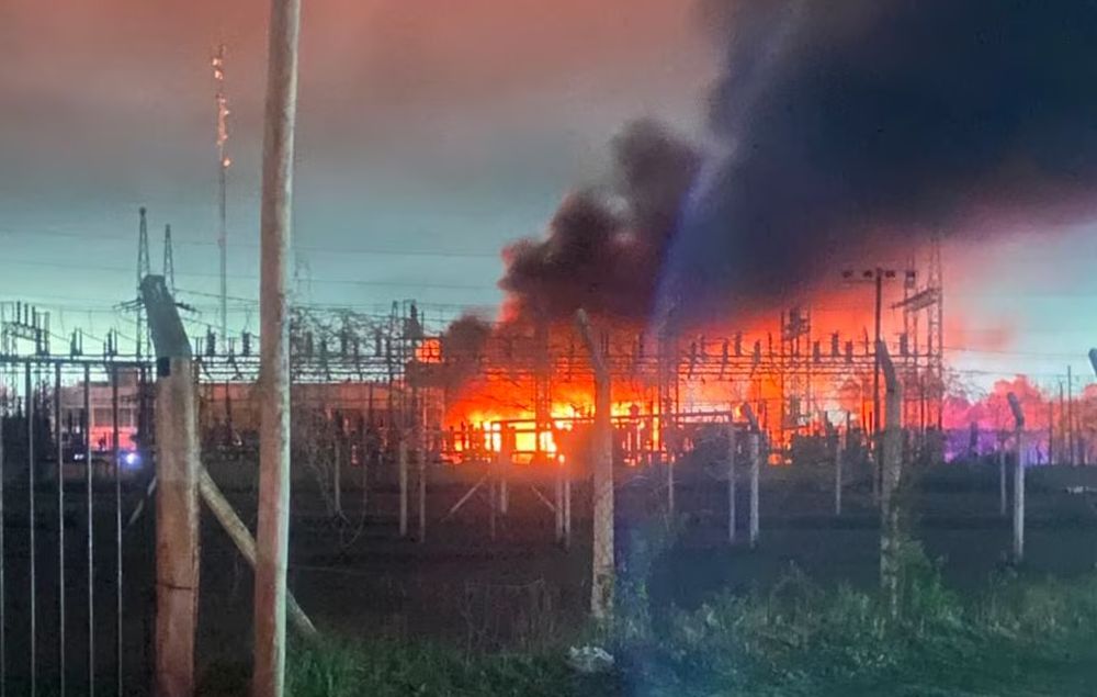 El apagón se produjo tras un incendio en una central eléctrica de Tolosa (Foto: @Garmen_Feysulaj)