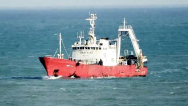 El tenso episodio ocurrió en el buque Virgen María. (0223.com.ar)