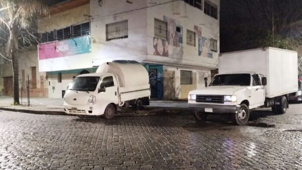 Robo de cables con un supuesto camión atmosférico en La Plata. - 0221 -