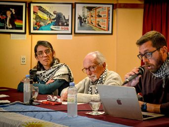 Victoria Pi de la Serra y Lautaro Rivara, en los extremos de la mesa, junto a Carlos Trotta. Victoria Pi de la Serra y Lautaro Rivara, en los extremos de la mesa, junto a Carlos Trotta.