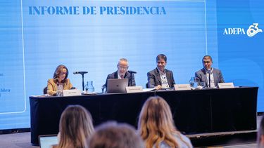 La Asociación de Entidades Periodísticas Argentinas (ADEPA) inauguró este jueves en Puerto Madryn, Chubut, su 63ª Asamblea General Ordinaria.&nbsp;