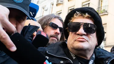 El cantante Pity Álvarez enfrenta un juicio en su contra por el crimen de un vecino.&nbsp;