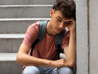 El 80% de las muertes violentas por suicidio corresponden a varones jóvenes.&nbsp;