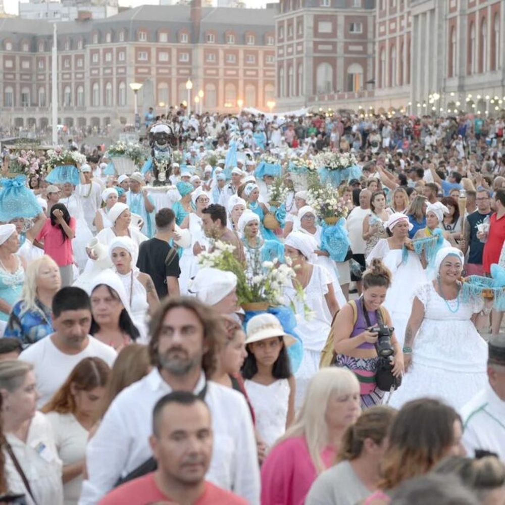 La multitudinaria procesión del año pasado, edición número 39. - Inadi -