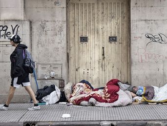 El Indec dio a conocer los nuevos ingresos para no caer en la pobreza o la indigencia en el Gran Buenos Aires. El Indec dio a conocer los nuevos ingresos para no caer en la pobreza o la indigencia en el Gran Buenos Aires.