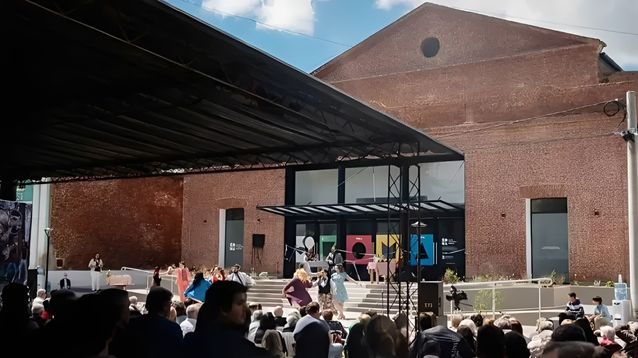 Reabrió el cine teatro Roma en Alberti.