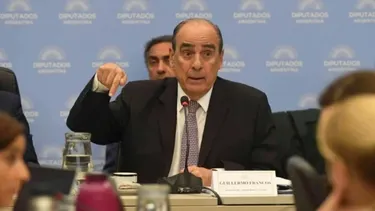 Me quedo acá parece decir Francos. (Archivo)