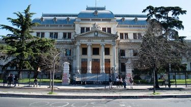 Diarios Bonaerenses | Legislatura bonaerense 1 696x464.jpg