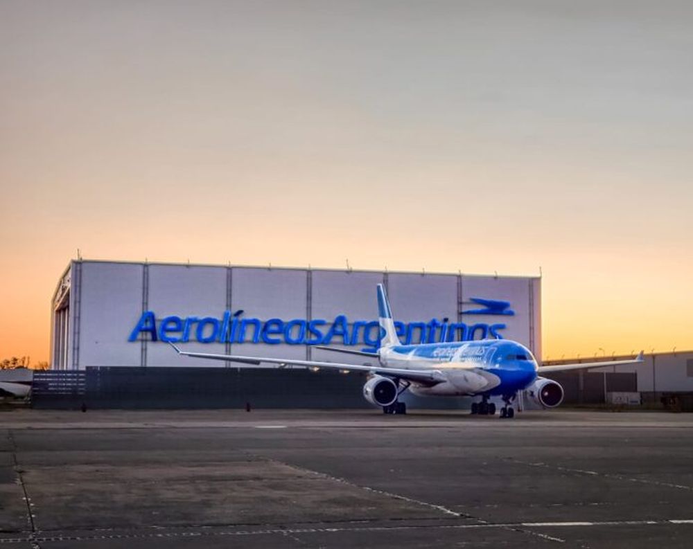 Un avión de la empresa Aerolíneas Argentinas.