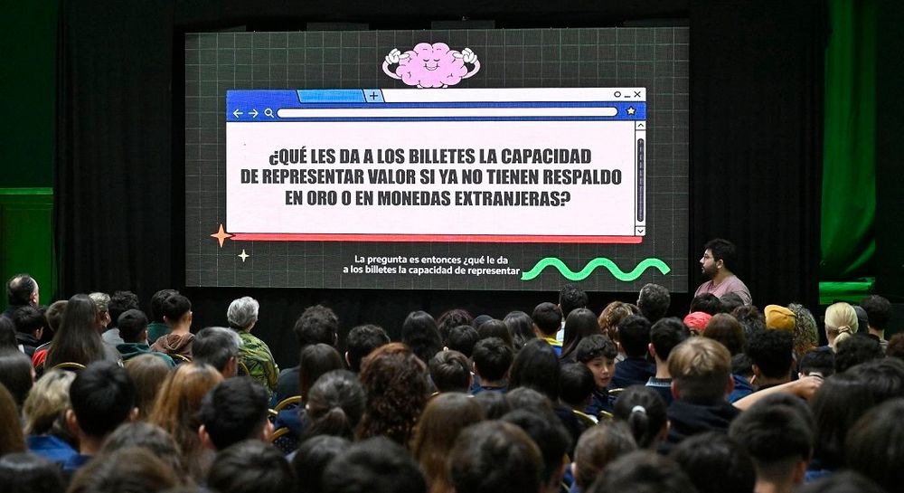 Unos 300 estudiantes de General Las Heras participaron del lanzamiento.