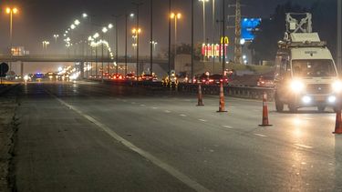 El accidente en Pilar motivó un operativo en la autopista.