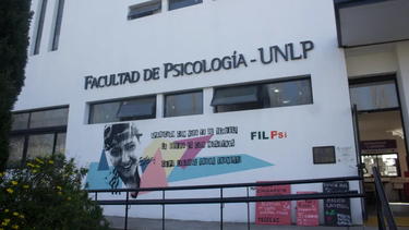 La Facultad de Psicología de la Universidad Nacional de La Plata. 
