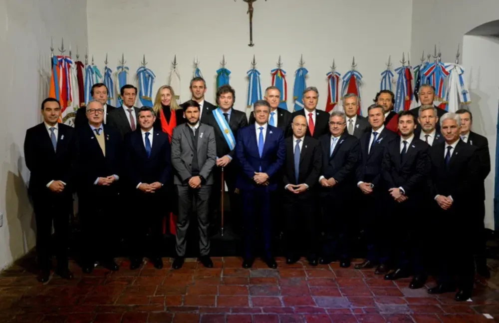 Javier Milei firmó en Tucumán el Pacto de Mayo con 18 gobernadores. (Oficina del Presidente)