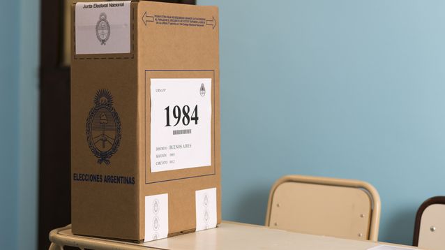 Una urna en plena elección.&nbsp;