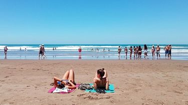 La exposición al sol siempre debe ser con cremas con factor de protección solar.&nbsp;