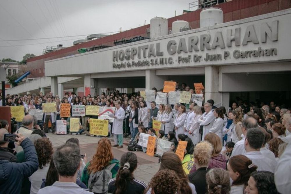 Una asamblea en el hospital Garrahan, en el marco de los reclamos al gobierno nacional.