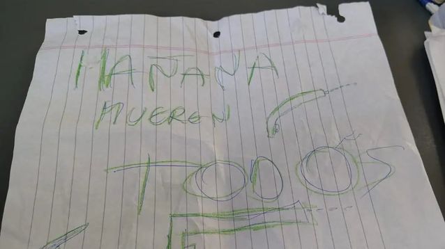 Una de las notas que aparecieron en la Escuela Secundaria Nº 7 de Punta Lara.