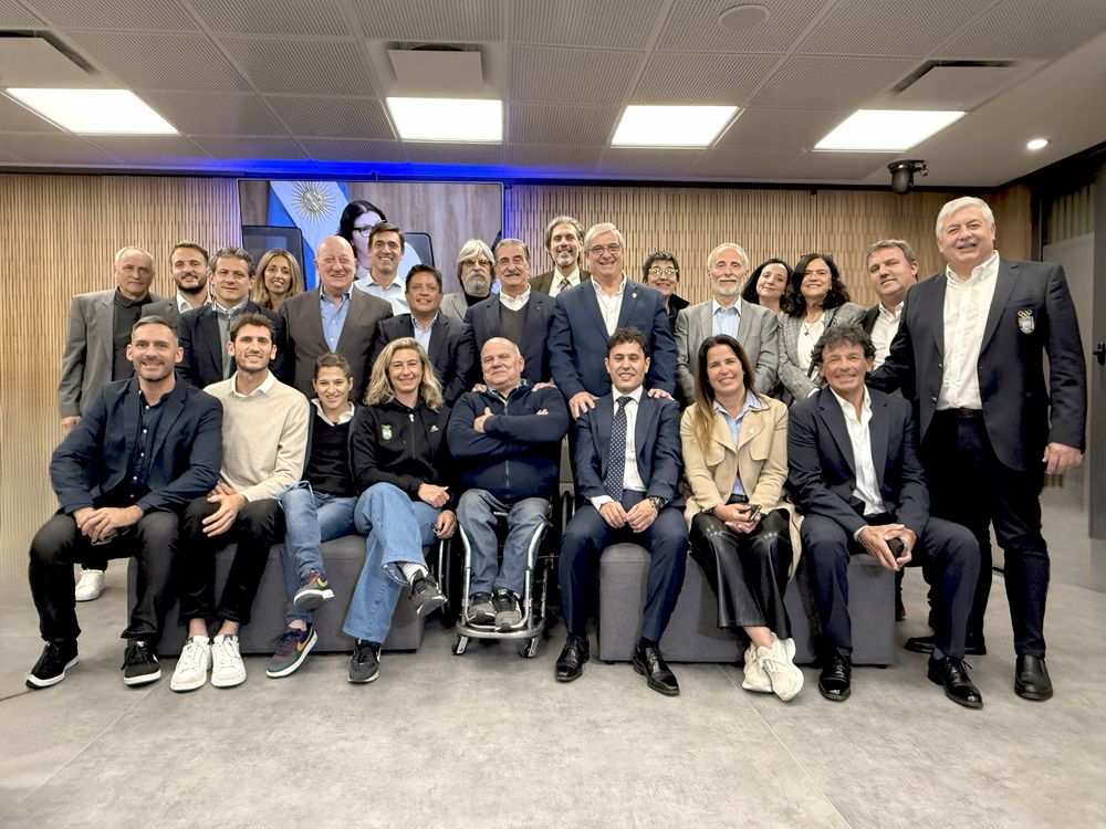 Representantes de los comités Olímpico y Paralímpico de Argentina en la Cámara de Diputados.