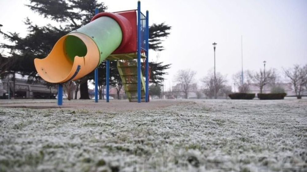 La eliminación del régimen de zona fría que iba a afectar a unas 90 comunas bonaerenses y a más de 1.200.000 hogares que pagan tarifas de gas diferenciadas.