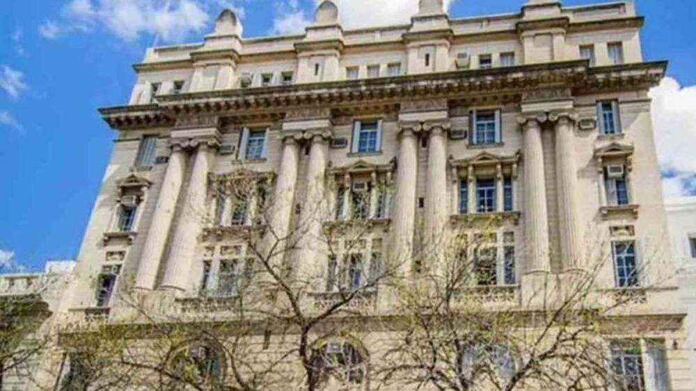 Los hechos ocurrieron en el domicilio que ocupaban en Bahía Blanca y en una quinta ubicada a 30 kilómetros de la localidad de Casbas.