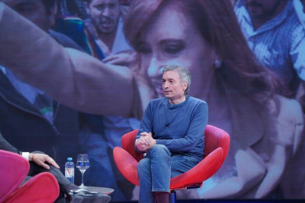 Máximo Kirchner en su primer entrevista en TV, en C5N. (Foto IP)