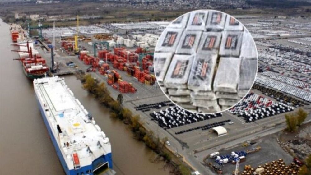 Allanamiento en la terminal portuaria de Zárate. - DIB -