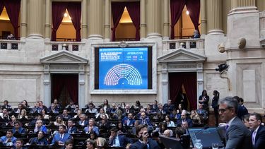 El momento en que se aprueba el proyecto de Inviolabilidad de la Propiedad Privada en Diputados. El momento en que se aprueba el proyecto de Inviolabilidad de la Propiedad Privada en Diputados.