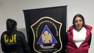 Mónica Débora Mujica fue detenida en el contexto de la investigación del triple femicidio narco de Florencio Varela. Mónica Débora Mujica fue detenida en el contexto de la investigación del triple femicidio narco de Florencio Varela.