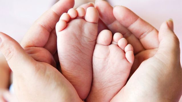 La extracción de gotas de sangre del talón permite detectar a tiempo entre 6 y 8 enfermedades congénitas y tomar medidas para prevenir daños graves e irreversibles.