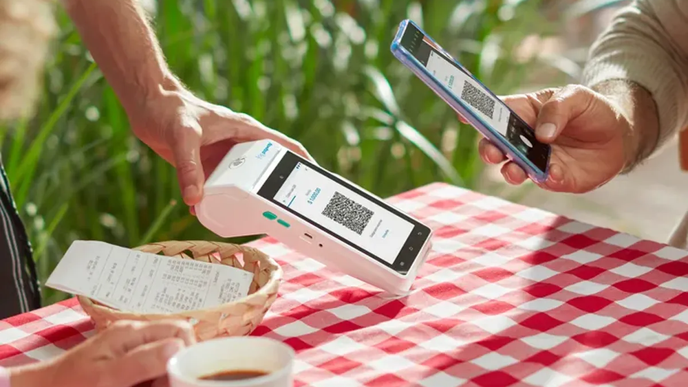Salir a merendar o tomar un café pueden ser hoy gastos de lujo Salir a merendar o tomar un café pueden ser hoy gastos de lujo