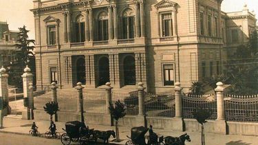 Diarios Bonaerenses | La casa matriz del Banco Provincia en el pasado.