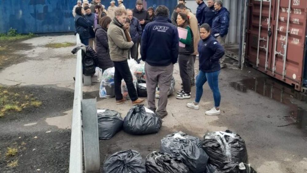 Ropa secuestrada por la Justicia. - Fiscales -