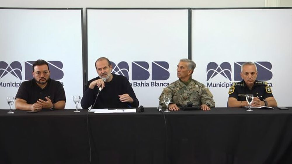 La conferencia de prensa de intendente de Bahía Blanca, Federico Susbielles. (Captura de video)